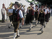 Samerberger Gebirgsschützen beim Historischen Oktoberfest in München (Foto: Hötzelsperger)